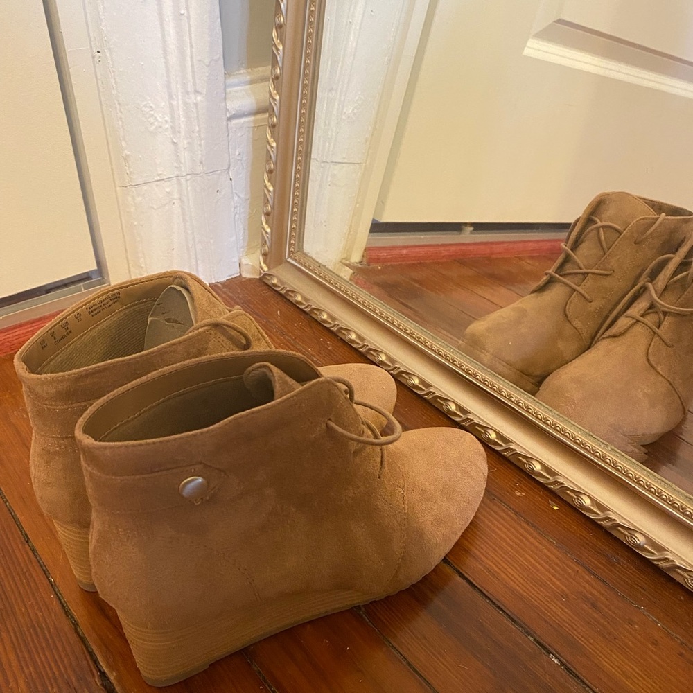Dr. Scholls Dakota Wedge Booties, Tan, Size 8, New Never Worn